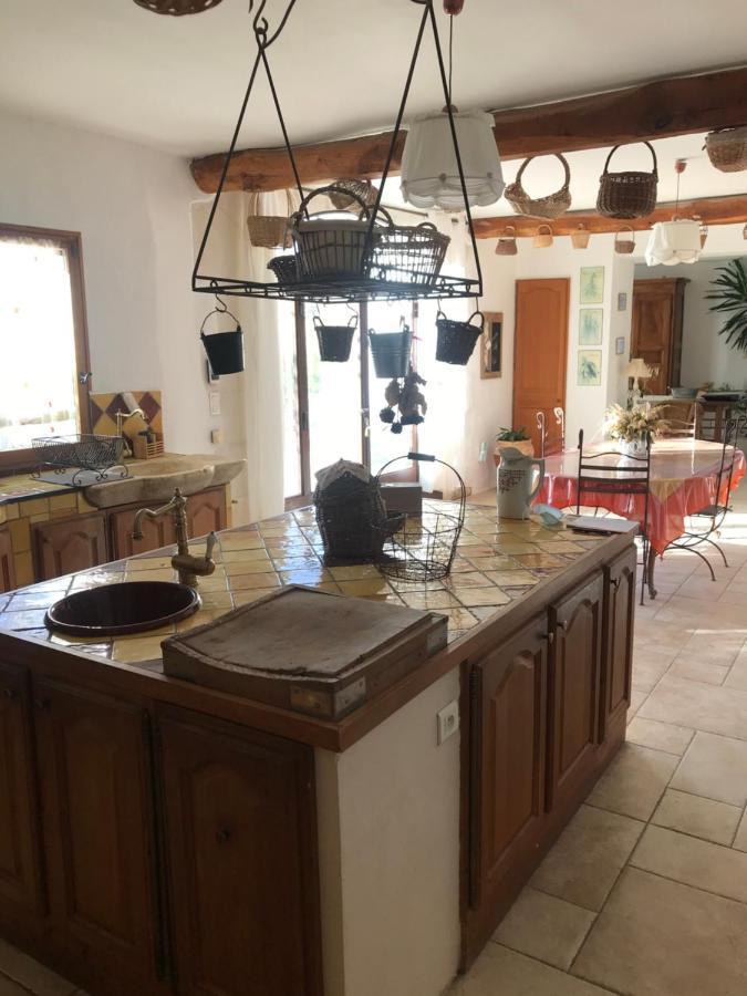 Bastide Campagne Canal Cucuron Exteriér fotografie